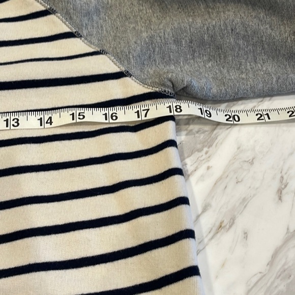 J.Crew / Crewcuts boys’ color-block striped crewneck sweatshirt NWOT - Picture 5 of 7